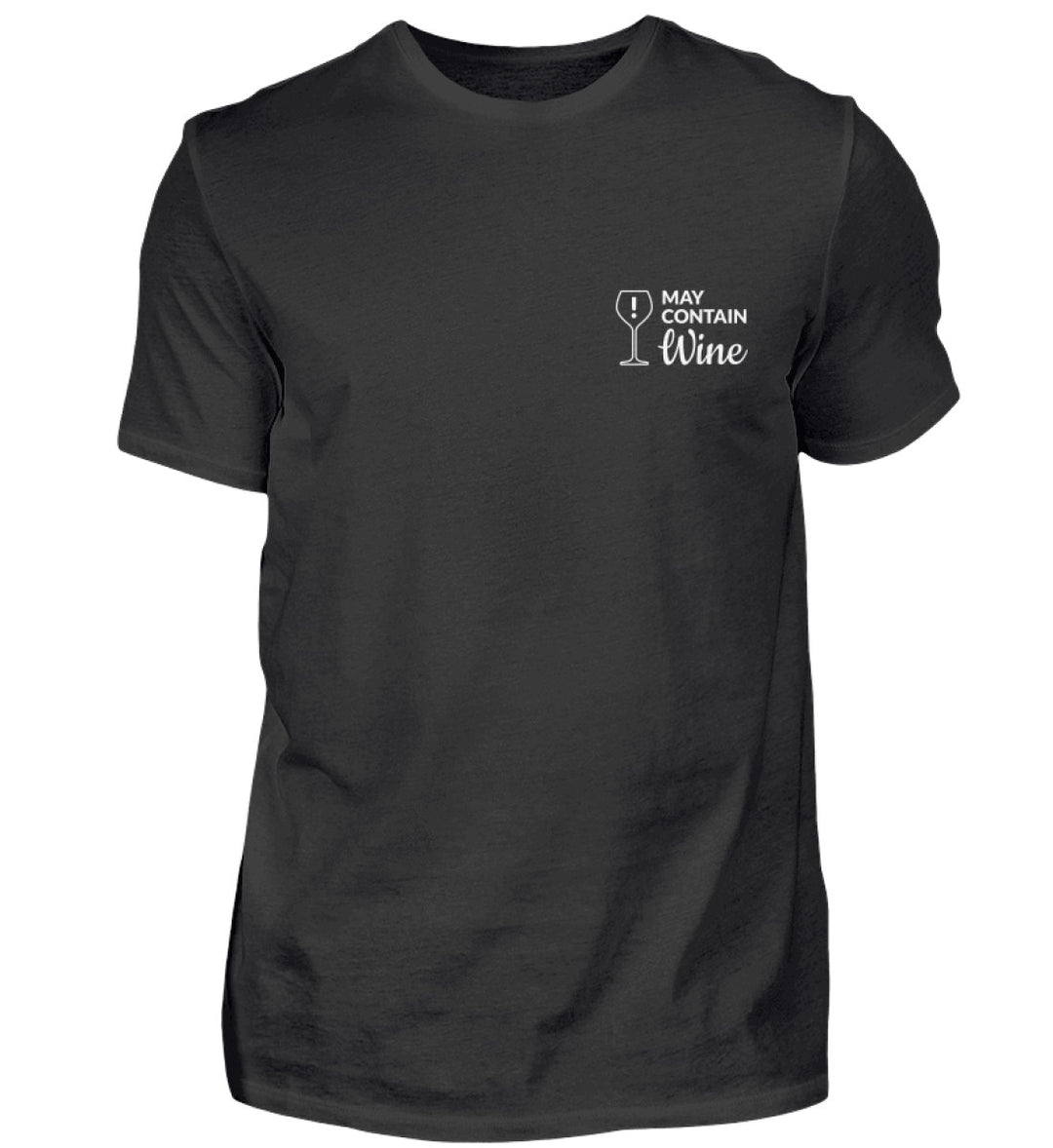 May contain wine Herren Basic T-Shirt Schwarz – kleiner weißer Brustdruck