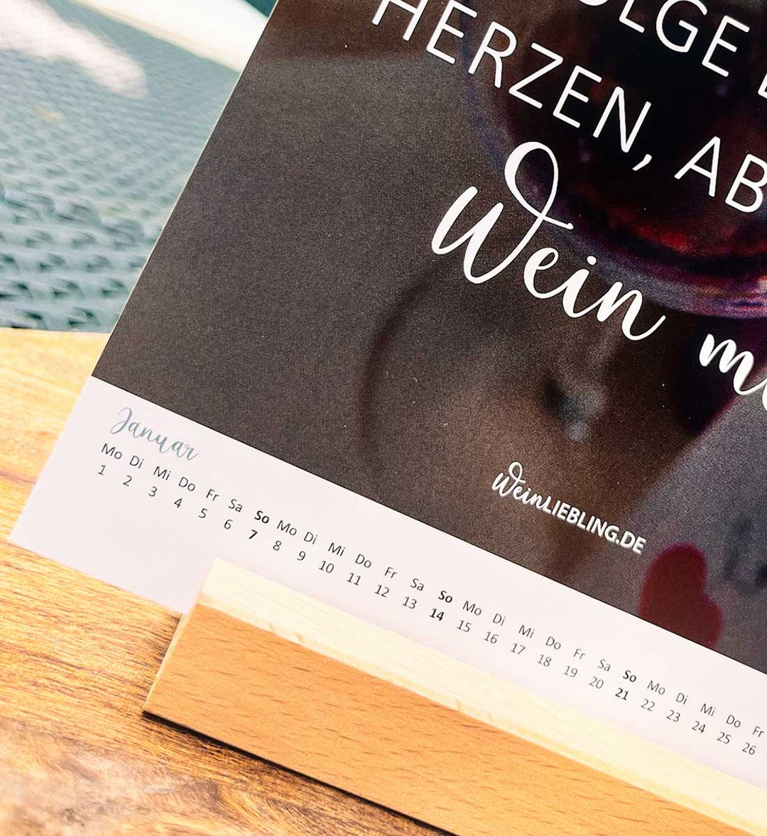 Kalender Holzaufsteller "Du hast dir einen Wein verdient" 2024