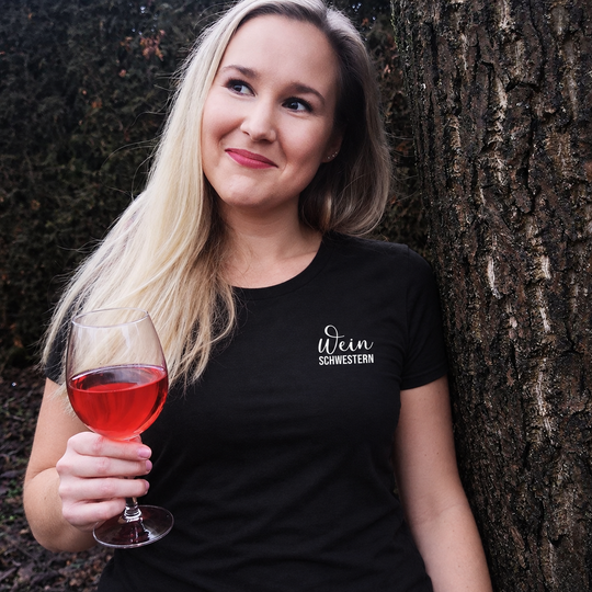 Weinschwestern – Damen Basic T-Shirt – eigenes Model ohne Jana, Schwarz