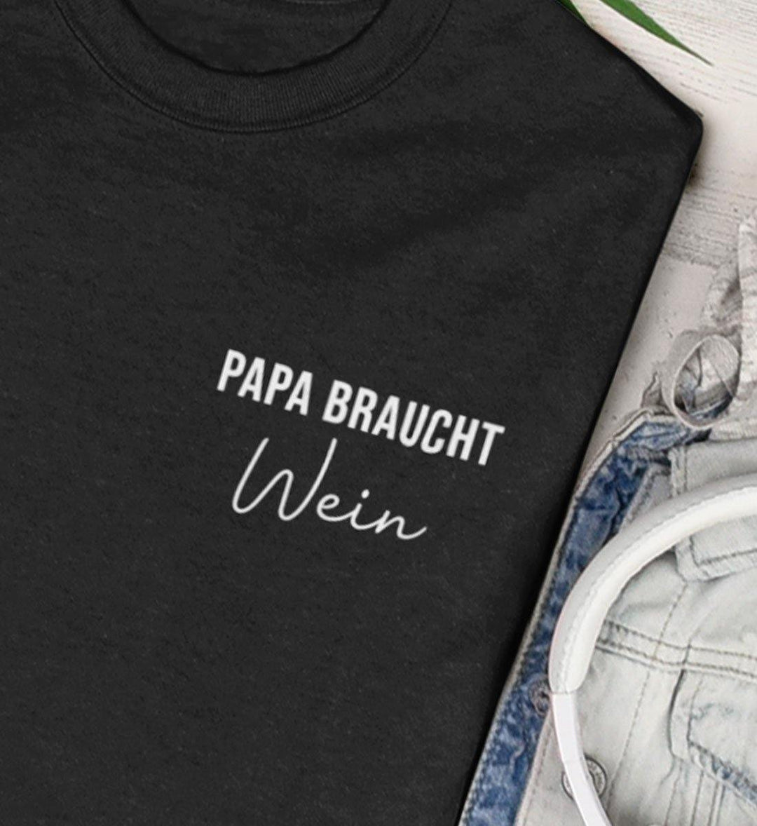 Papa braucht Wein - Herren Premium T-Shirt - WeinLIEBLING