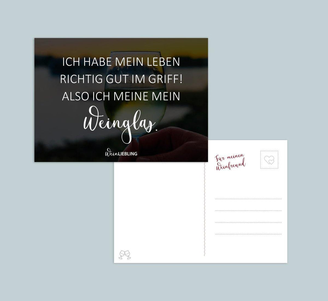 Postkarte "Weinglas im Griff" - WeinLIEBLING