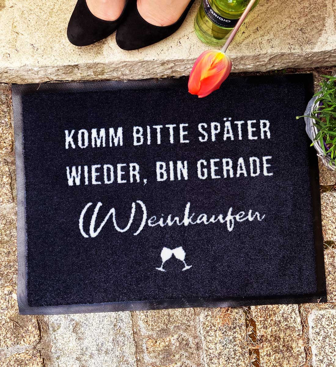 Lustige Fußmatte, Geschenk Weinliebhaber, Personalisierte Fußmatte,Indoor,  Weingeschenk, HerWEINspaziert - .de